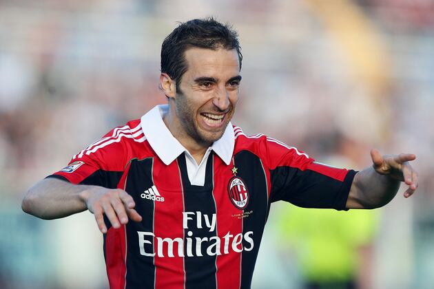 Mathieu Flamini: The Pros and Cons of Signing the Tenacious Midfielder