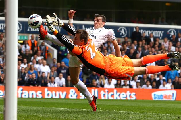 Latest Transfer Rumours: Real Madrid's Bale Platform, Man Utd Double Everton Bid