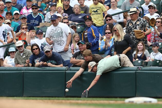 Fans Who REALLY Wanted That Foul Ball