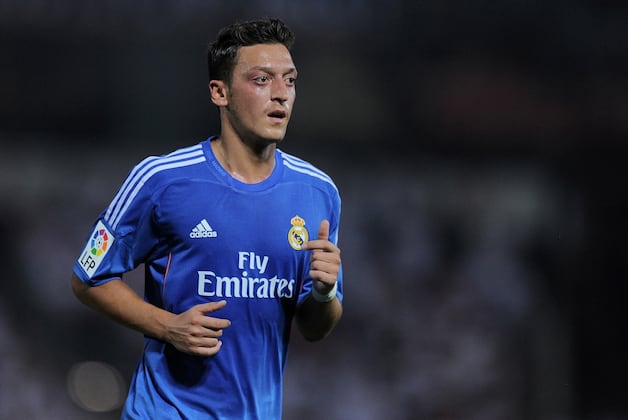 Arsenal FC: 4 Implications of Signing Mesut Ozil