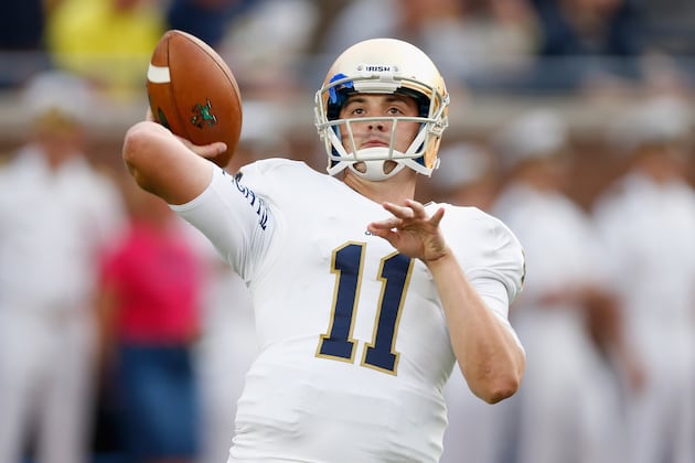 Notre Dame Football: Differentiating Tommy Rees and Everett Golson's Offenses