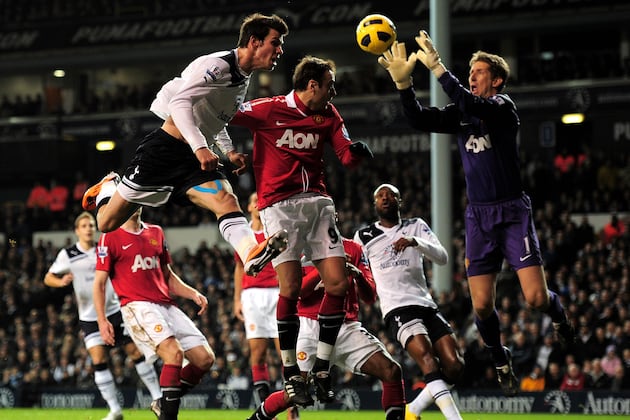 Paper Review: Man Utd Bid for Gareth Bale, Moyes Warning, Messi Gesture Denial