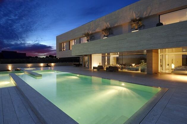 Bale's Villa and Rooney's Retreat: The Most Lavish Footballers' Homes