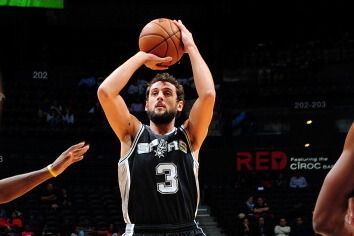 dallas - The Dallas Morning News - Page 4 185151419-marco-belinelli-of-the-san-antonio-spurs-shoots-against_crop_exact