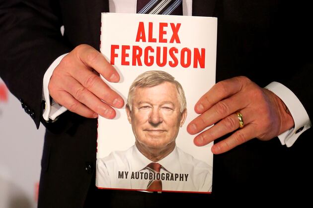 Paper News and Gossip: Carra Slams Fergie, Moyes Denies RvP Rift, Cesc Happy