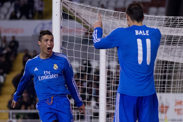 Paper News and Gossip: Gareth Bale Lauds Cristiano Ronaldo as World's Best