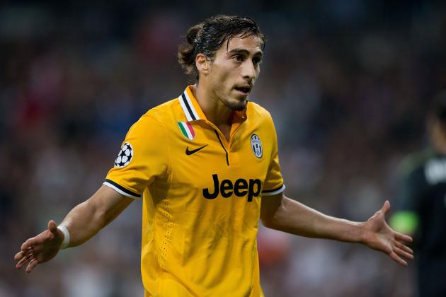 hi-res-186092517-martin-caceres-of-juventus-claims-to-the-referee-during_crop_north.jpg