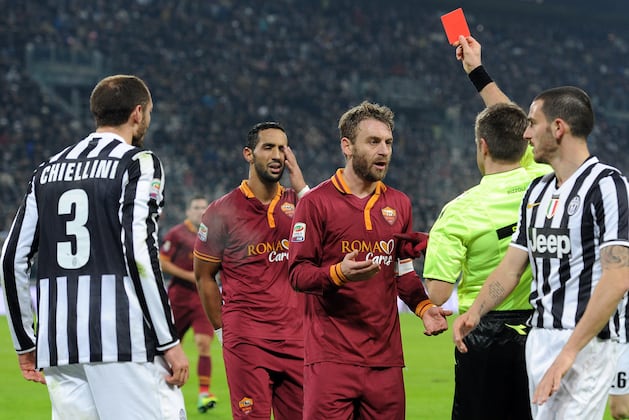 Biggest World Football Blunders of the Weekend with Di Maria, Roma and More