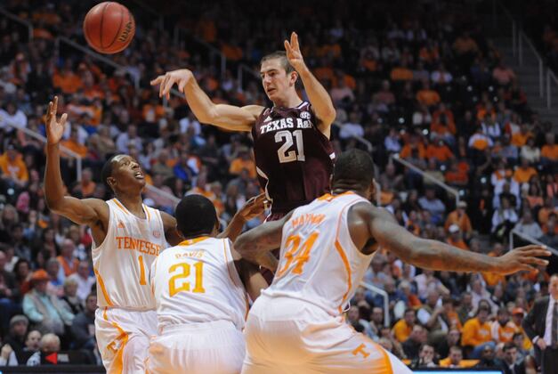 Sleepers to Watch in Every Major College Basketball Conference