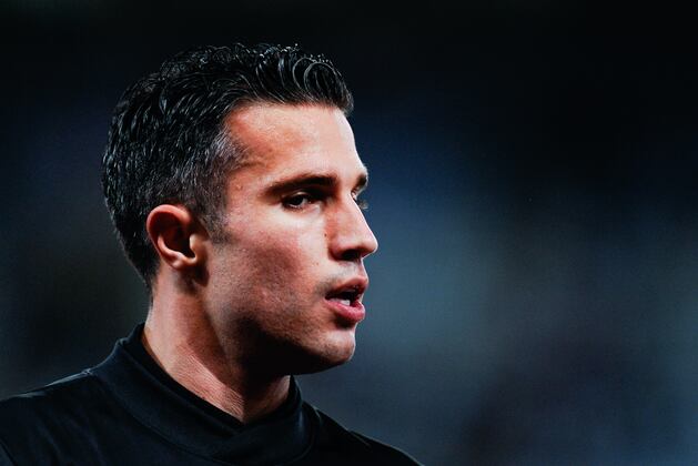 Paper News and Gossip: Van Persie Blow, Gala Eye Sagna, Hazard Talk Cooled