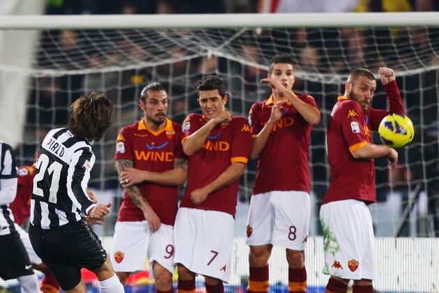 10 Best Set-Piece Specialists in the World Right Now
