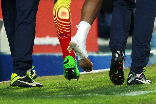 Paper News and Gossip: Neymar Blow, RVP Backs Moyes and Liverpool Confidence