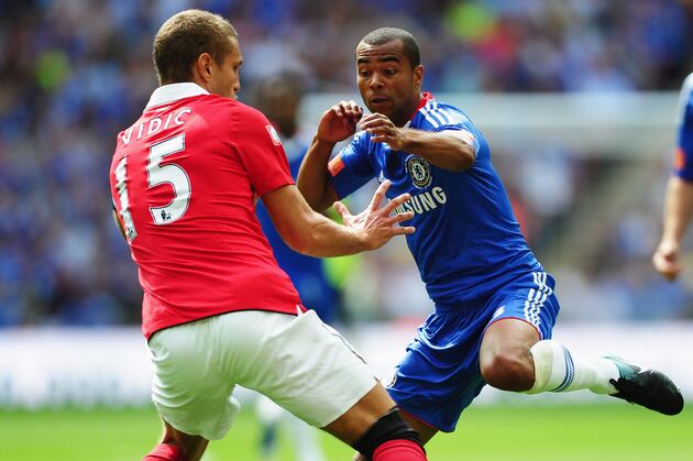 B/R Gossip Roundup: No Arsenal Return for Cole, Cavani Fits Manchester Utd Bill
