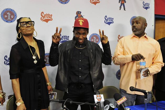 Pac-12 Football: 10 Signees Who Will Make the Biggest Impact in 2014