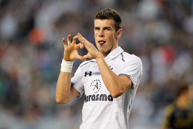 Valentine's Day Feature: Footballers' Most Romantic Gestures