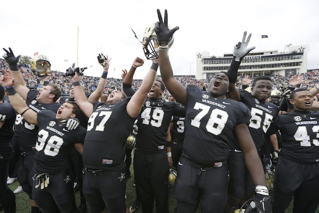 25 Biggest Trap Games for 2014 College Football Season