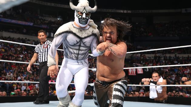 El Torito vs. Hornswoggle (Mask vs. Hair) 