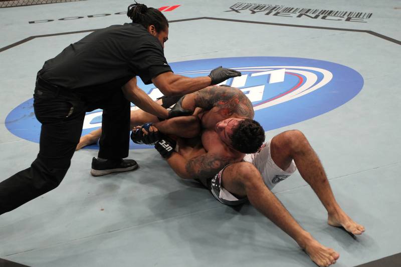 Mir visibly snapped Nogueira's arm when they faced off at UFC 140.