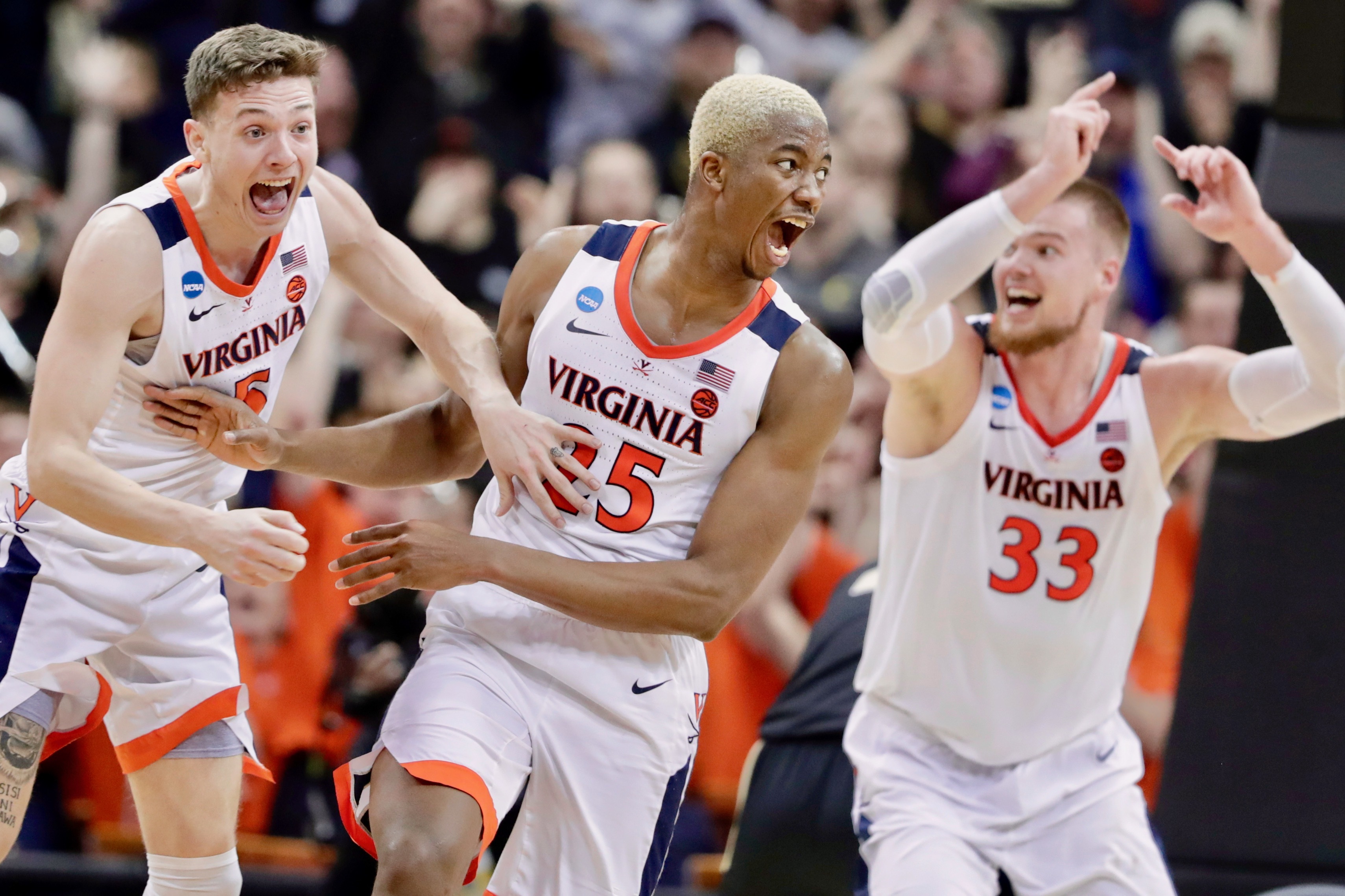 No 1 Virginia Wins In Ot Vs Carsen Edwards Purdue Advances To