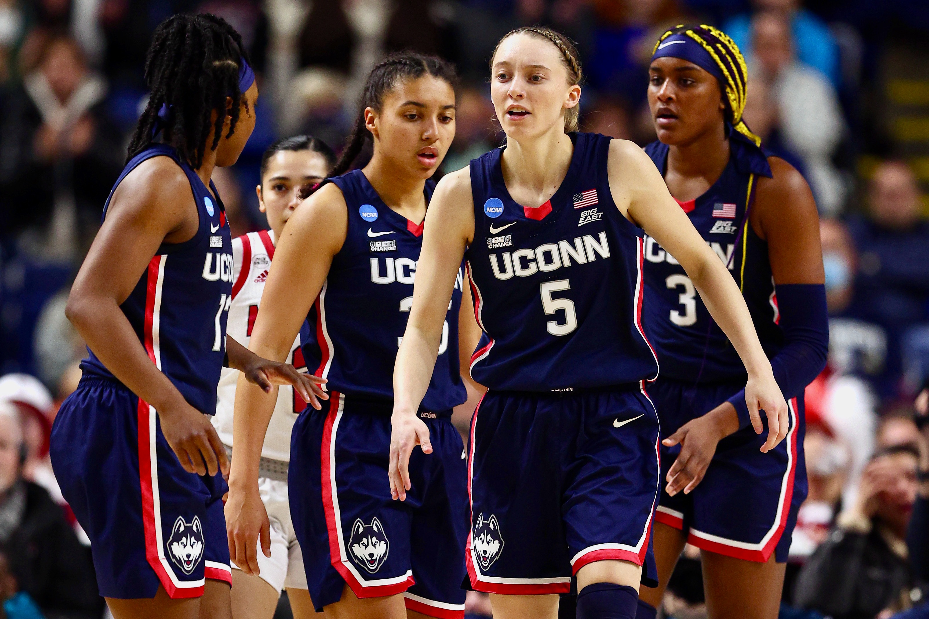 College basketball scores men