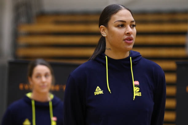 3 Time Wnba All Star Liz Cambage Las Vegas Aces Agree To New Contract Bleacher Report Latest News Videos And Highlights