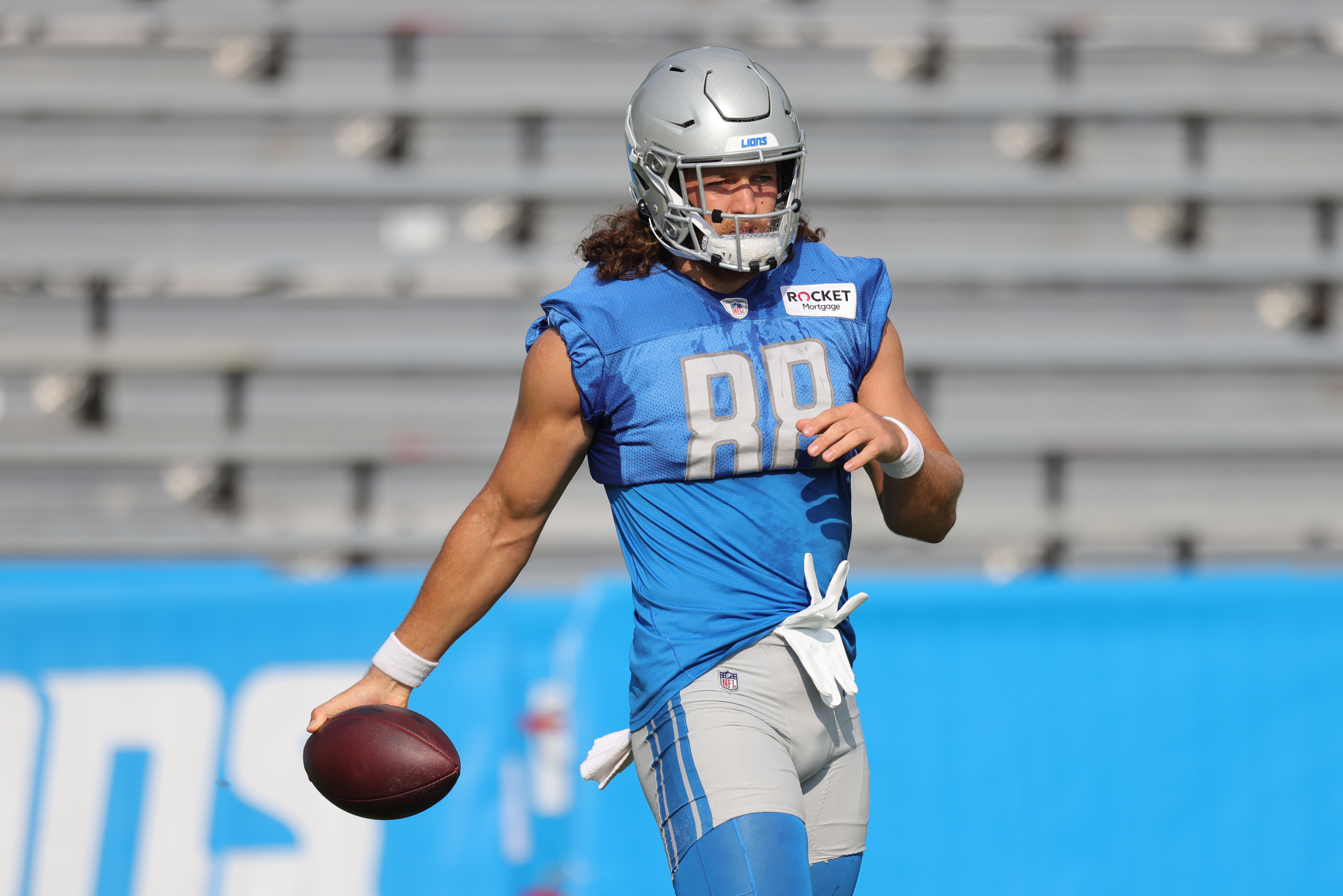 Ask Kyle: Did the Detroit Lions do the right thing by trading T.J.  Hockenson? 