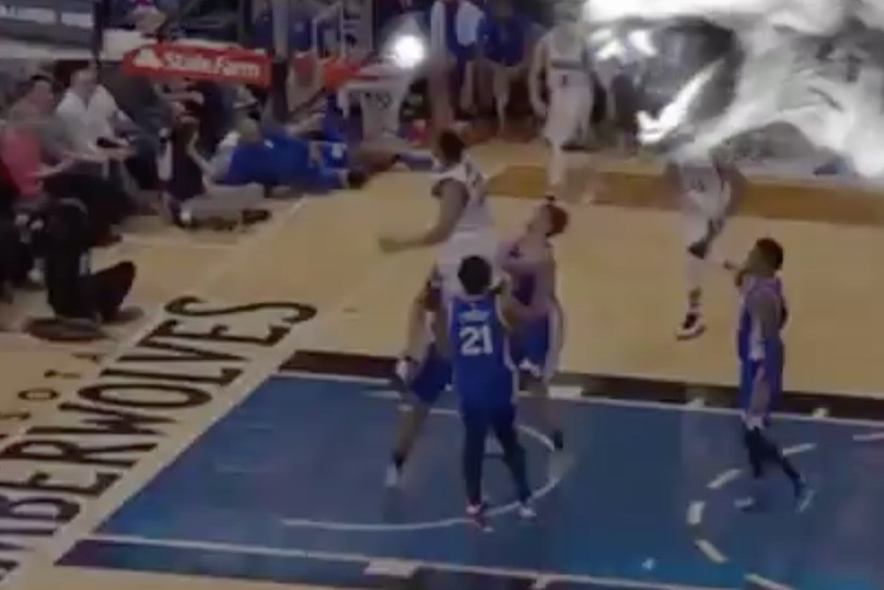Karl-Anthony Towns destroys Joel Embiid with powerful dunk 