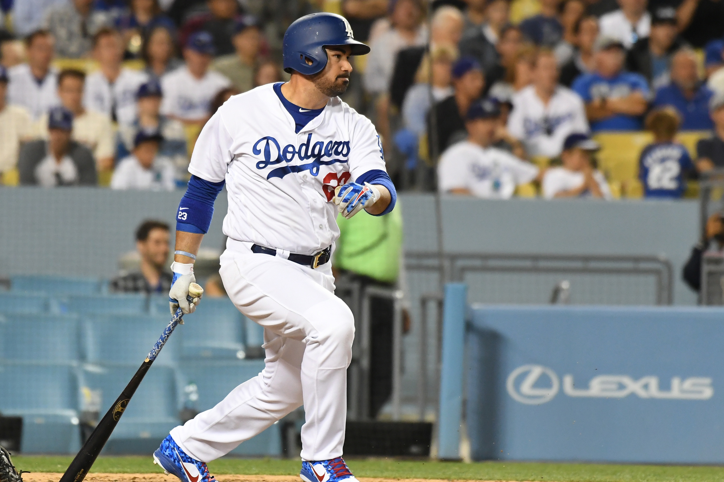Adrian Gonzalez rejoins Dodgers after return from Italy – Daily News