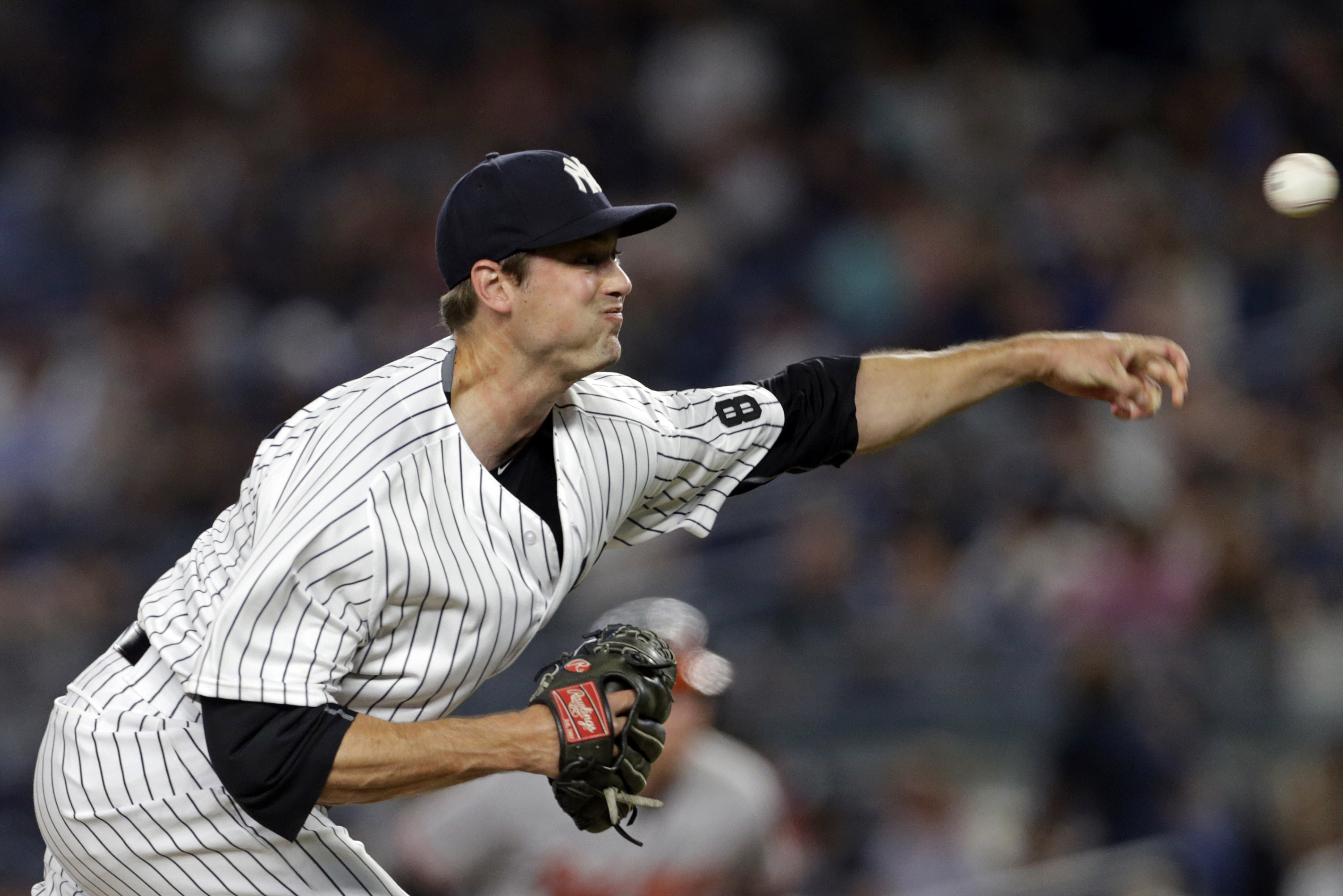 Andrew Miller leaves game after facing one batter and throwing