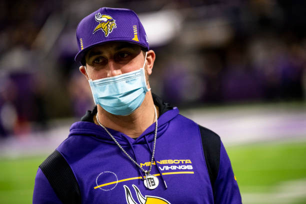 Dane Mizutani on X: Kirk Cousins rocking a custom Vikings suit postgame.  Respect.  / X