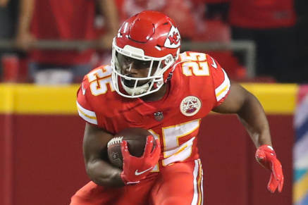 Clyde Edwards-Helaire wins Chiefs' Mack Lee Hill Award