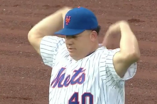 Watch: Bartolo Colon makes over the shoulder catch - SI Kids: Sports News  for Kids, Kids Games and More