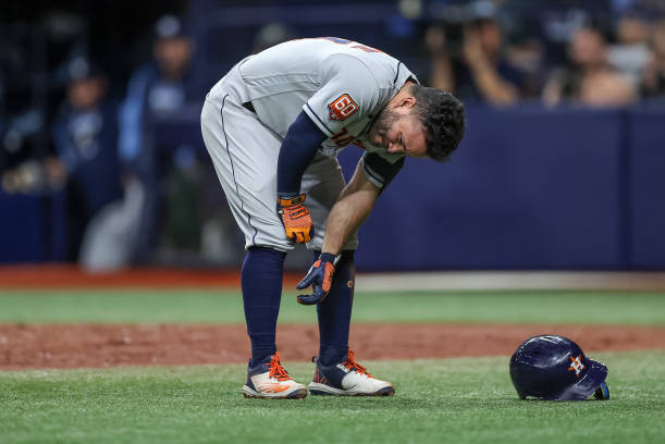 Altuve injury: Houston Astros 2B to have surgery on right hand