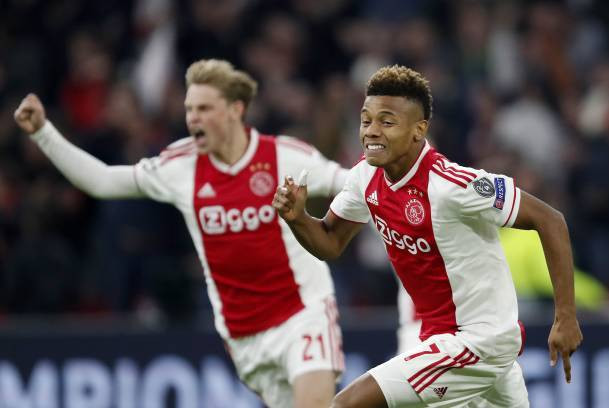 Squawka Live on X: David Neres' goal in the first minute on injury time crowned Ajax KNVB Cup champions after a 2-1 win against Vitesse. đ / X