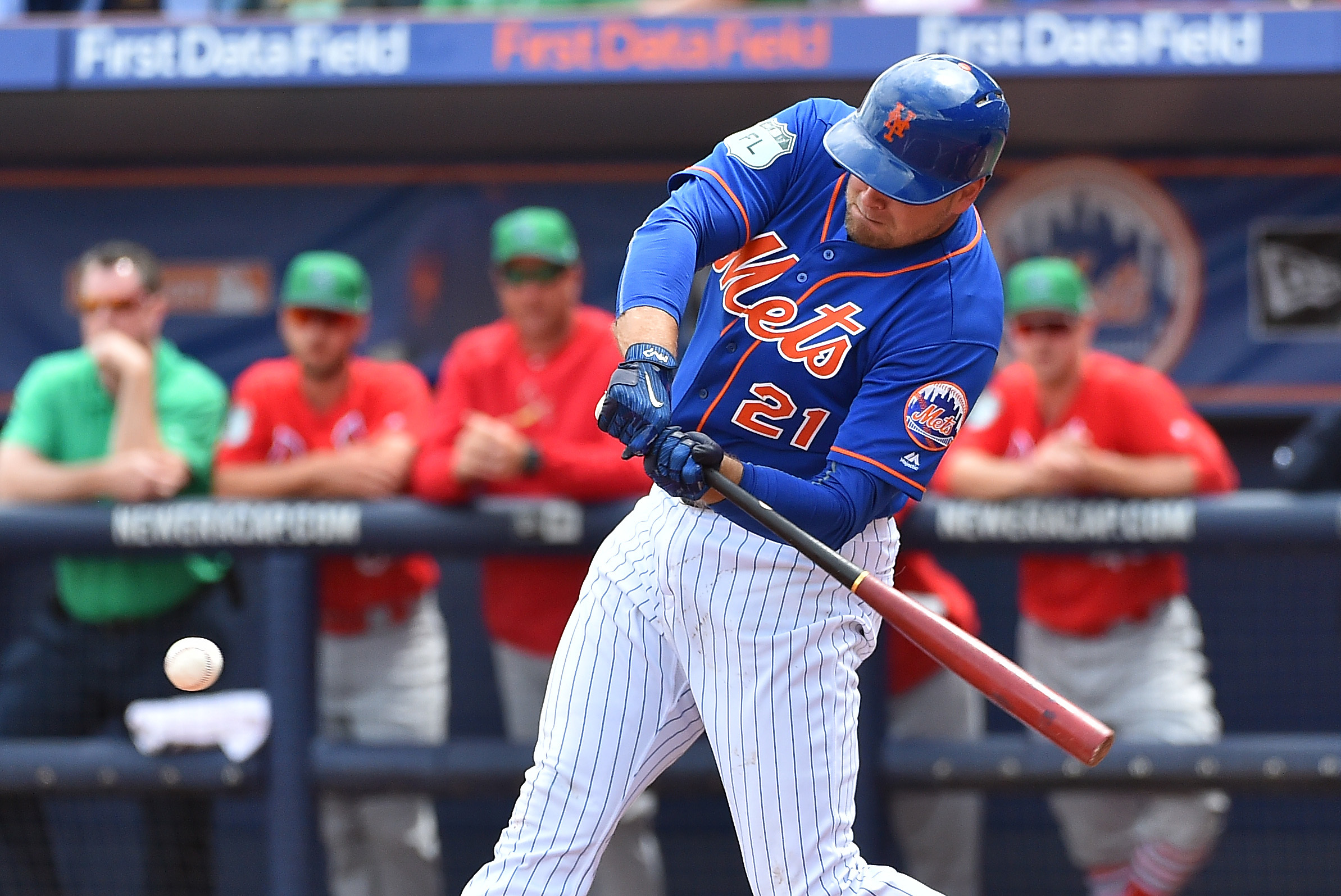 Photo: Mets' Lucas Duda speaks to the media prior to the World Series -  KCP20151026119 