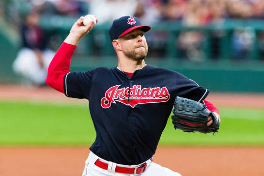 Corey Kluber lance un match sans point ni coup sûr