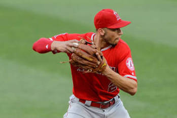 Andrelton Simmons, José Berríos named Gold Glove finalists – Twin