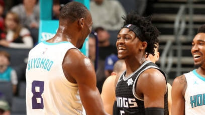 De'Aaron Fox Playing a Little Leap Frog