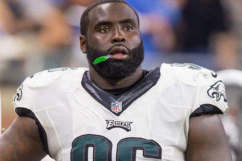 Eagles star Lane Johnson dresses up as Jason Kelce for Halloween