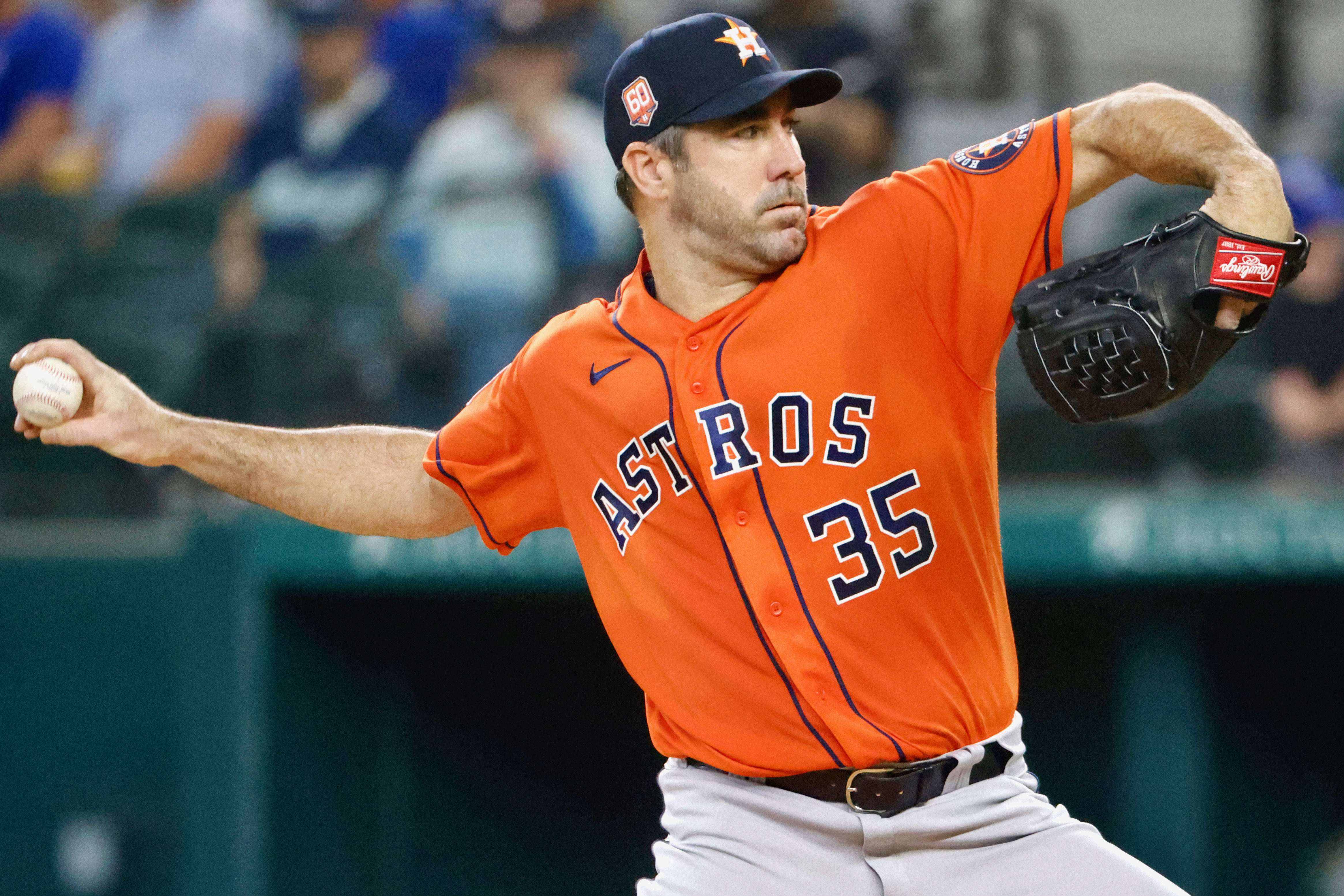 Astros' Justin Verlander exits game early due to calf injury