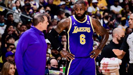 Why firing Frank Vogel won&#39;t save the Lakers