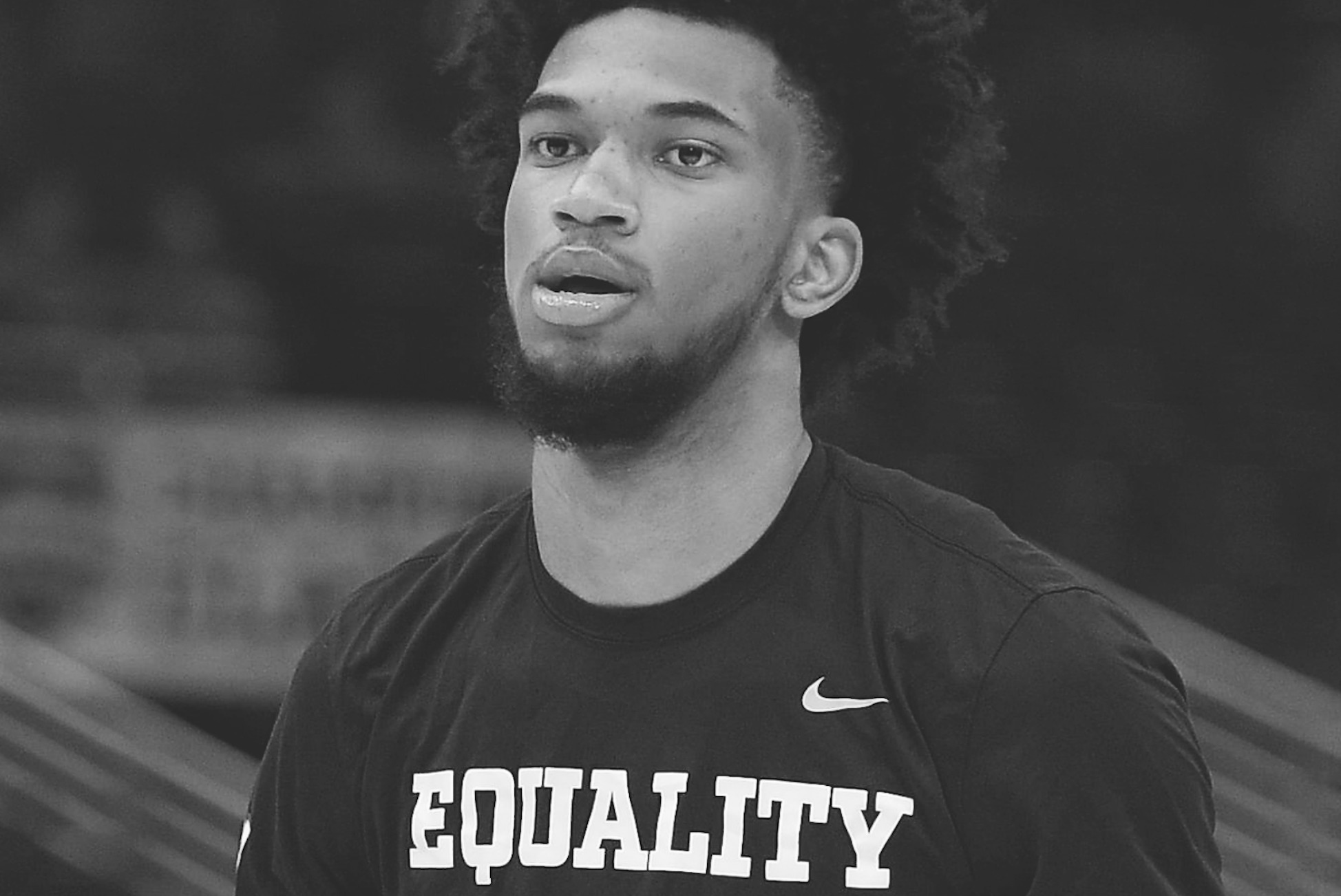 Counterfeiters steal, sell Marvin Bagley III's likeness, leaving him at  risk with NCAA