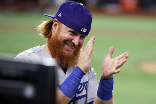 Dodgers activate Justin Turner from IL