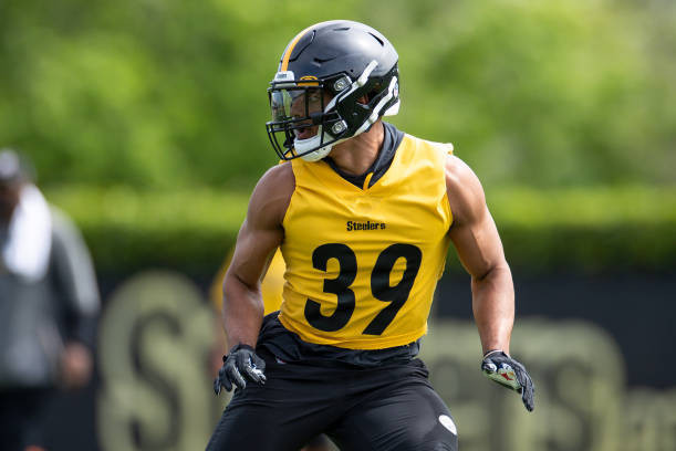 Updating the Steelers 2022 NFL Draft picks after the trade deadline -  Behind the Steel Curtain