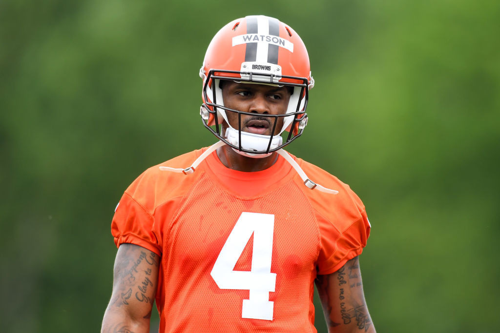 Deshaun Watson gifts Rolex and more to Anthony Walker in exchange for number