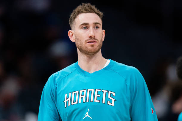 Gordon Hayward likely to pick up option, per report