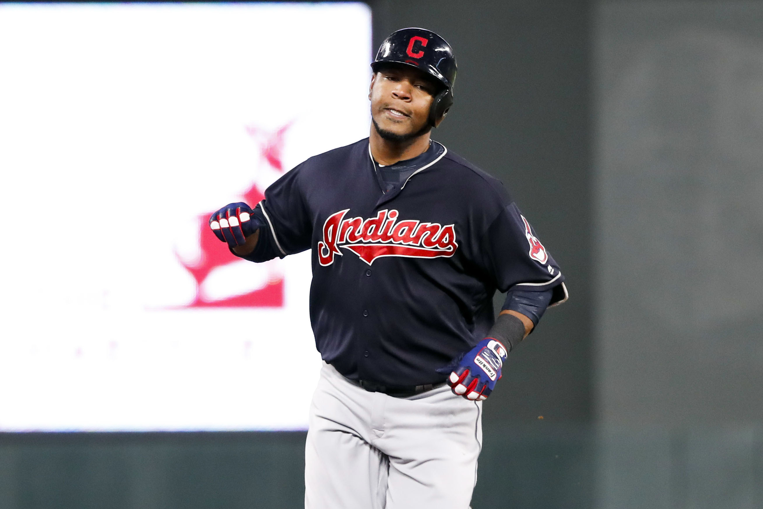 Edwin Encarnacion agrees to deal with Cleveland Indians - ESPN