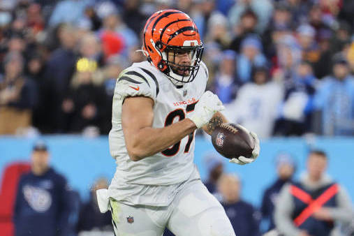 Bengals TE C.J. Uzomah says he'll bathe in chili if team wins Super Bowl 