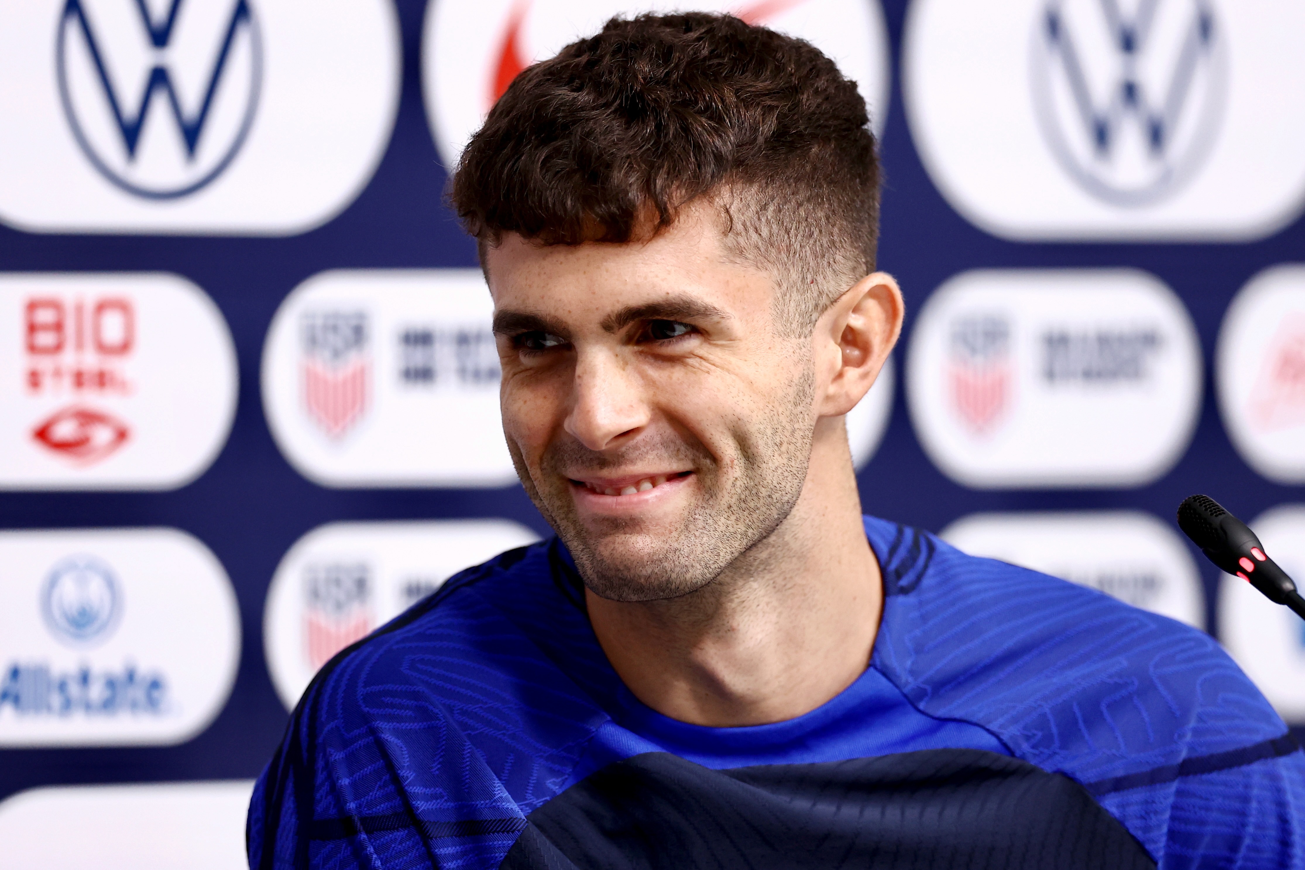 Pulisic supporting New York Jets in 2021 NFL London Games at Tottenham  Hotspur Stadium