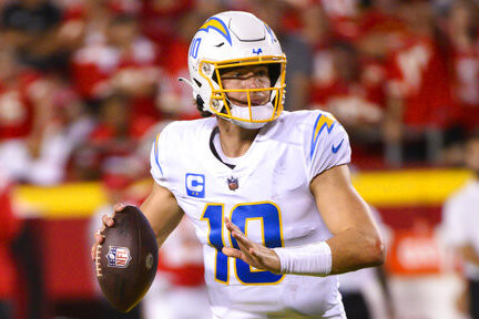 Report: Chargers' Justin Herbert Unlikely to Miss Time with Fractured  Finger Injury, News, Scores, Highlights, Stats, and Rumors